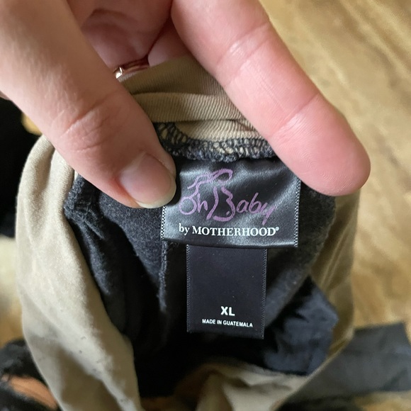 Maternity Bundle - Picture 2 of 14